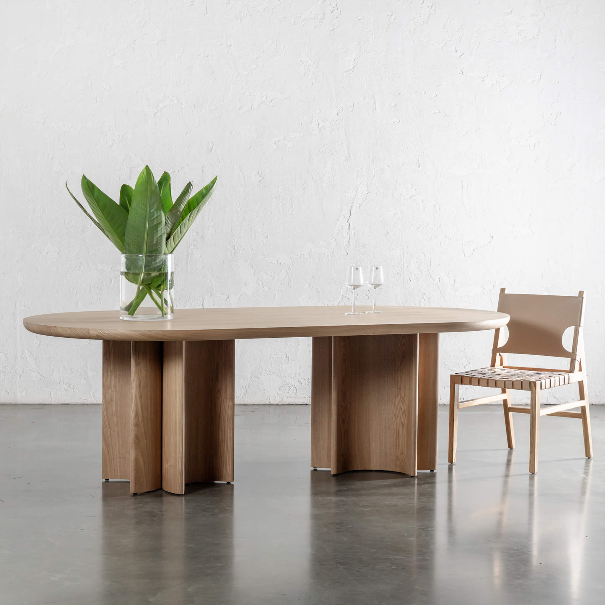 Bollene Dining Table – Birch Ash Wood Grain