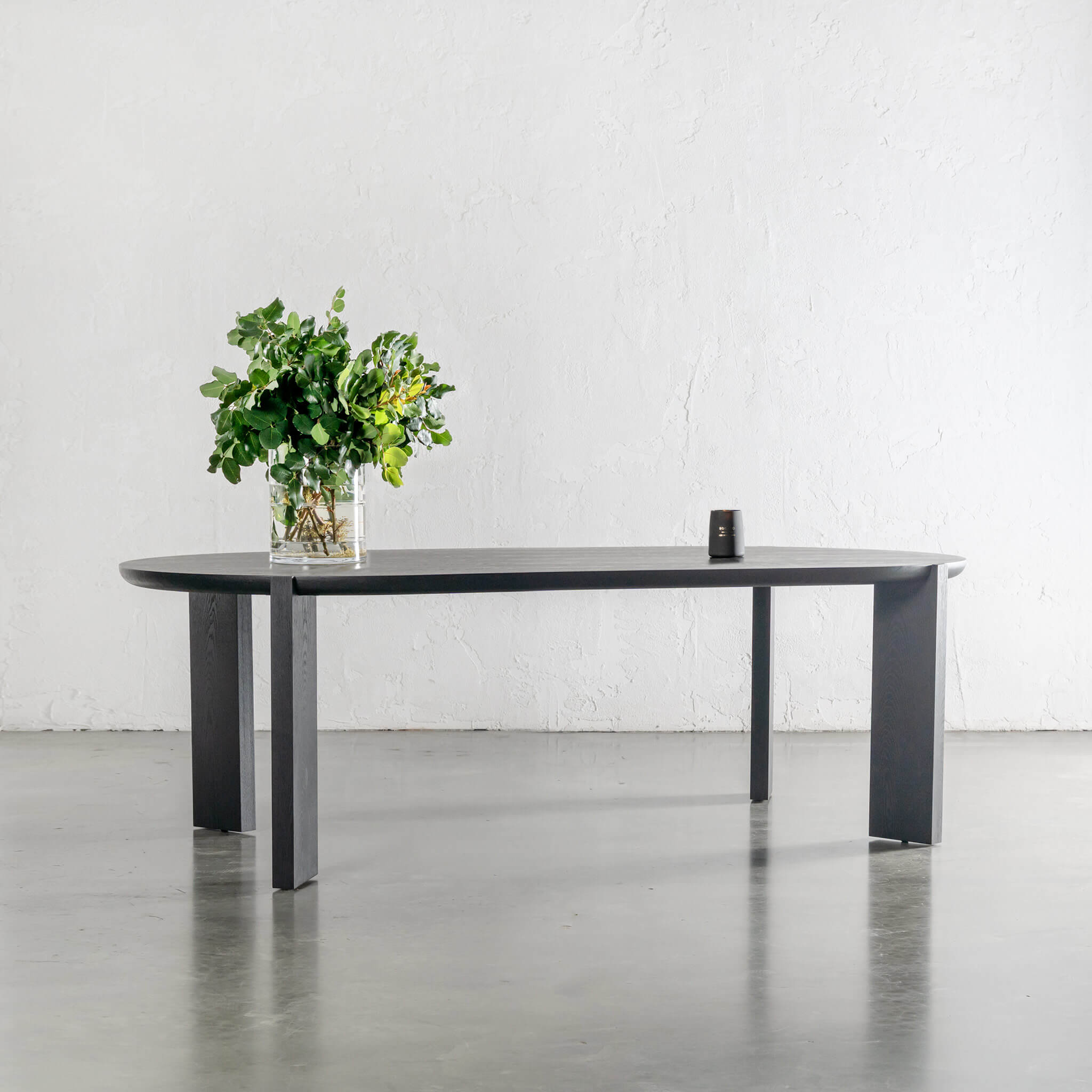 Cassan Rounded Dining Table – 210cm