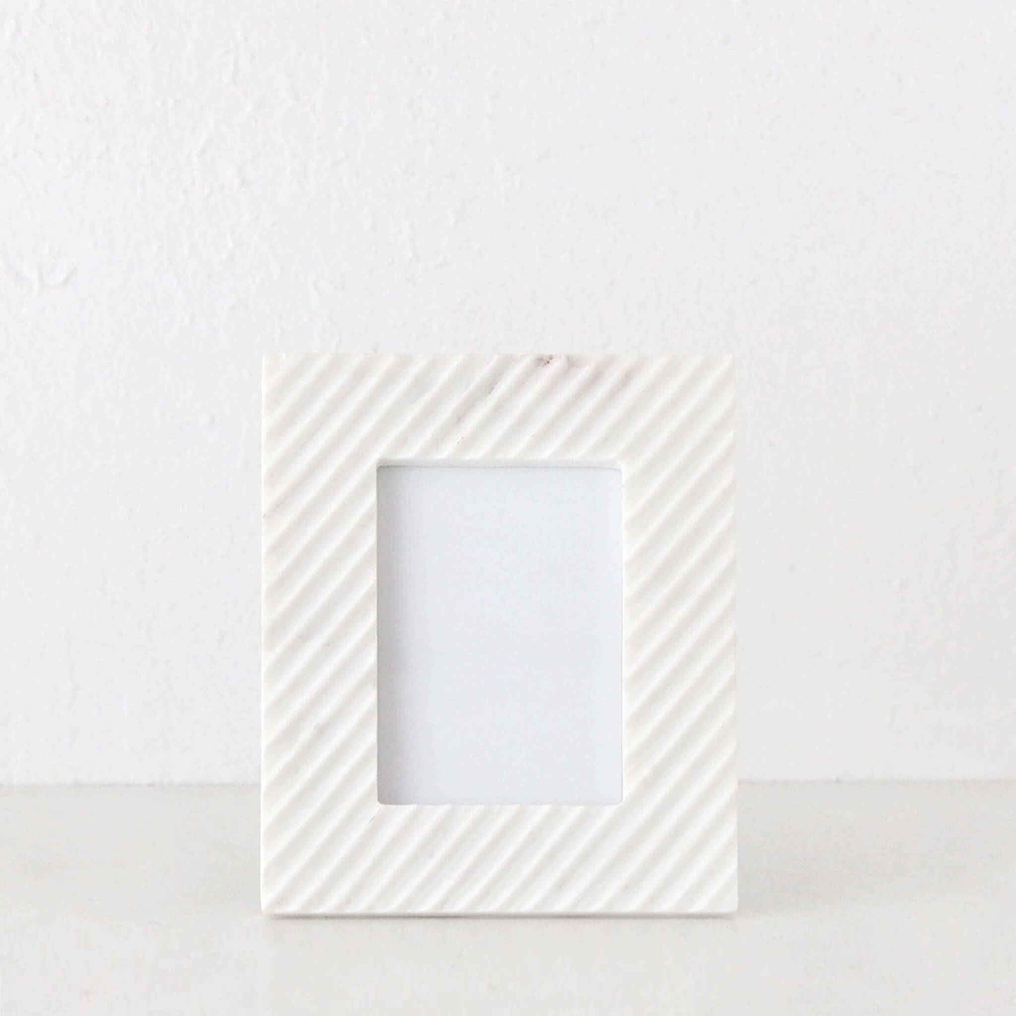 Amara Marble Photo Frame – White Marble