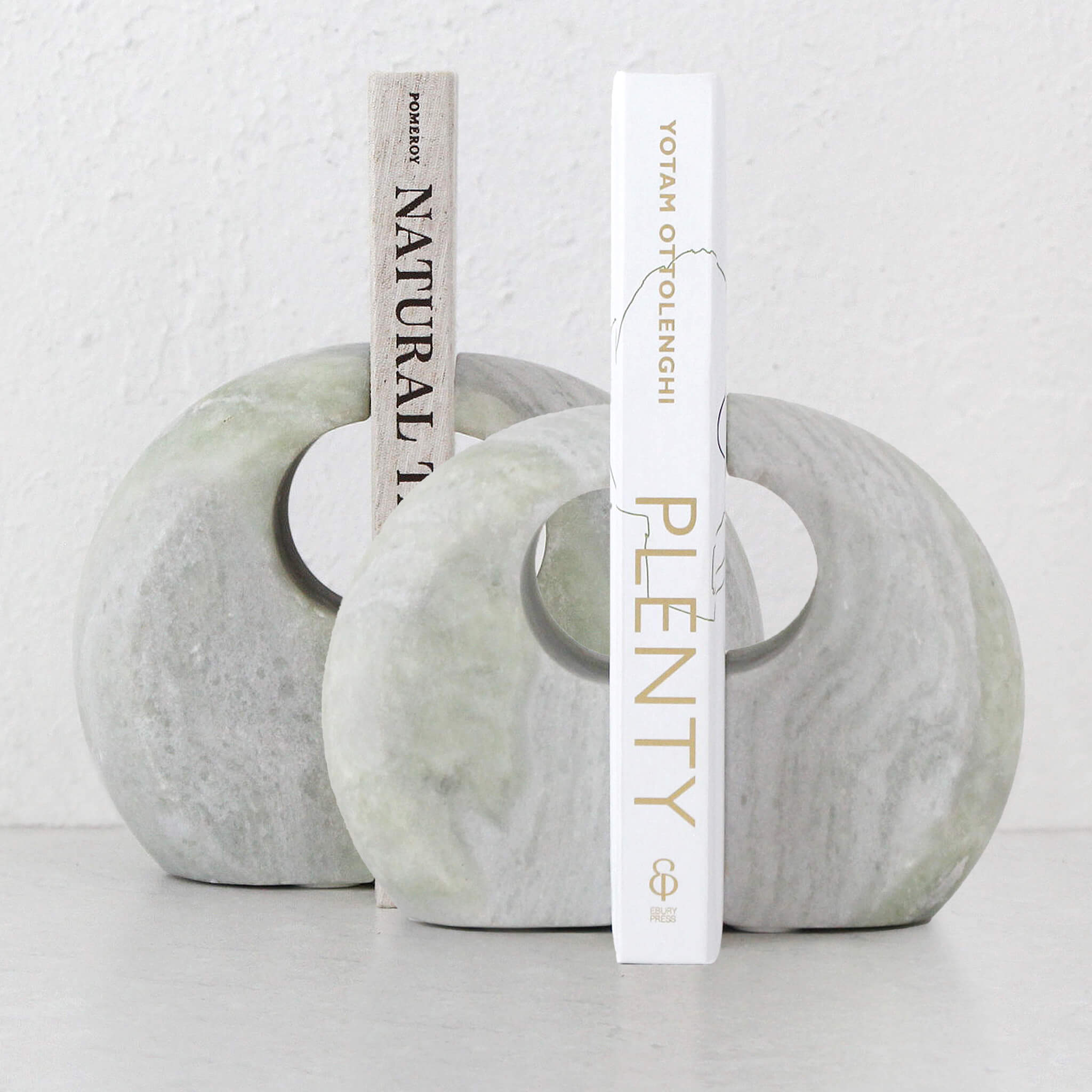 Gallifa Curved Marble Bookends – Green Marble - Image 1