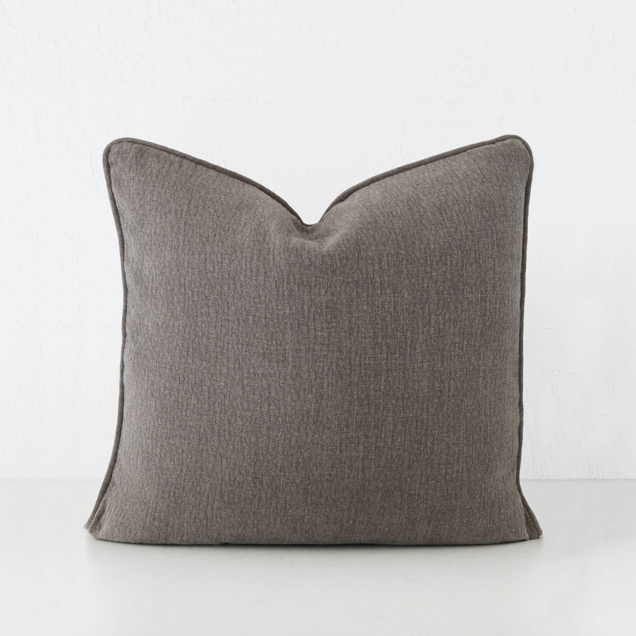 Pantano Linen Weave Cushion – 60x60