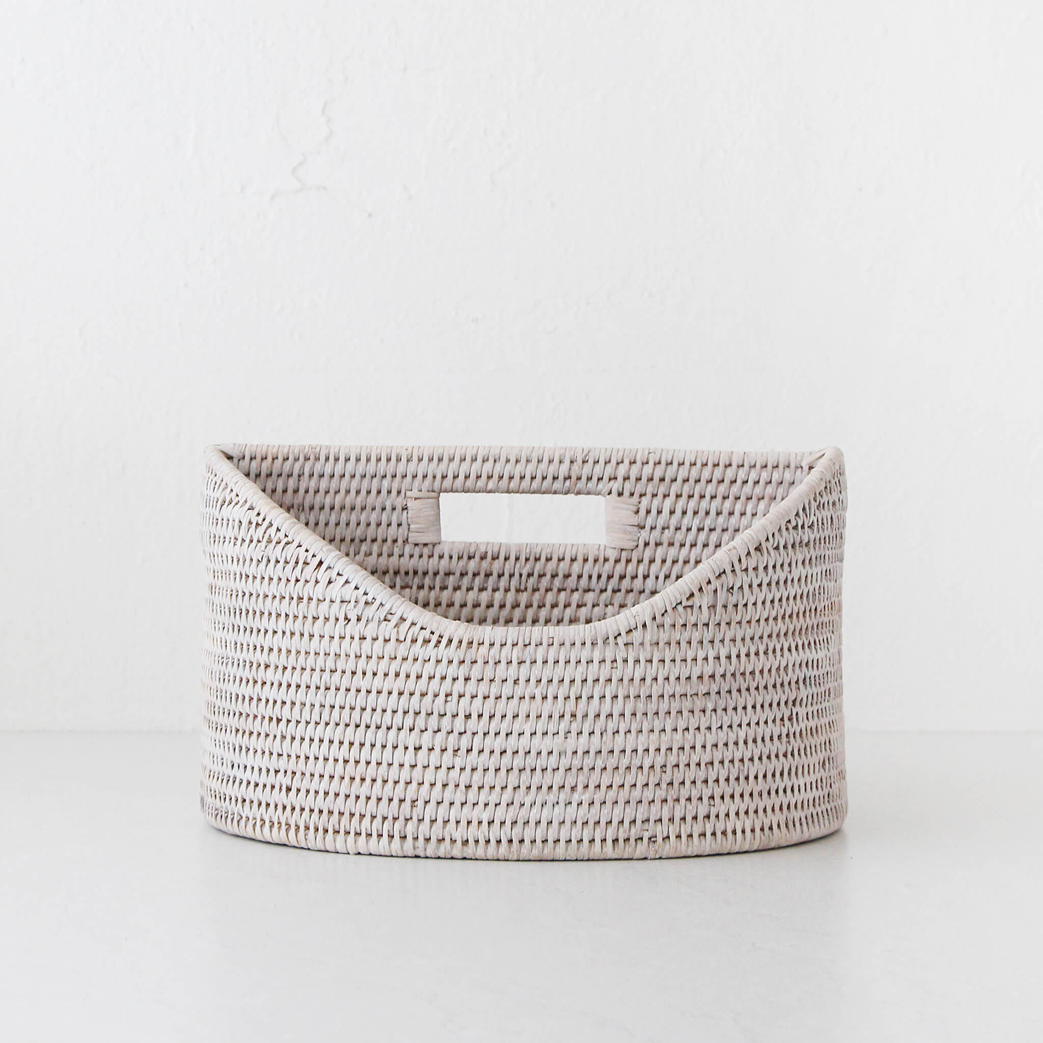 Paume Rattan Magazine Holder – White Wash Rattan