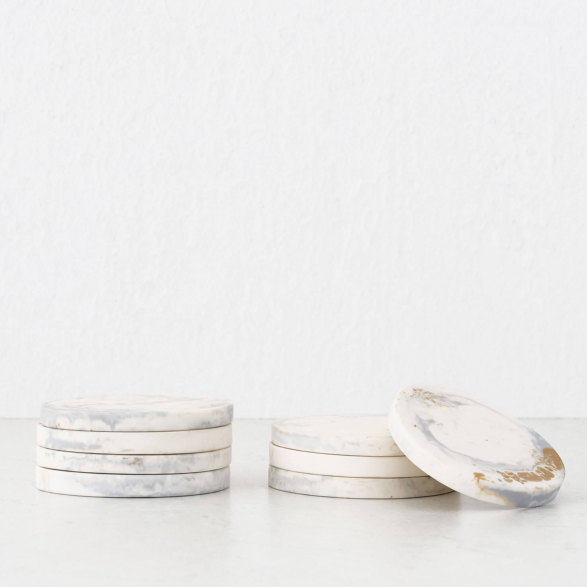 Hadley Oval Resin Coaster – Marbled Steel + Sand