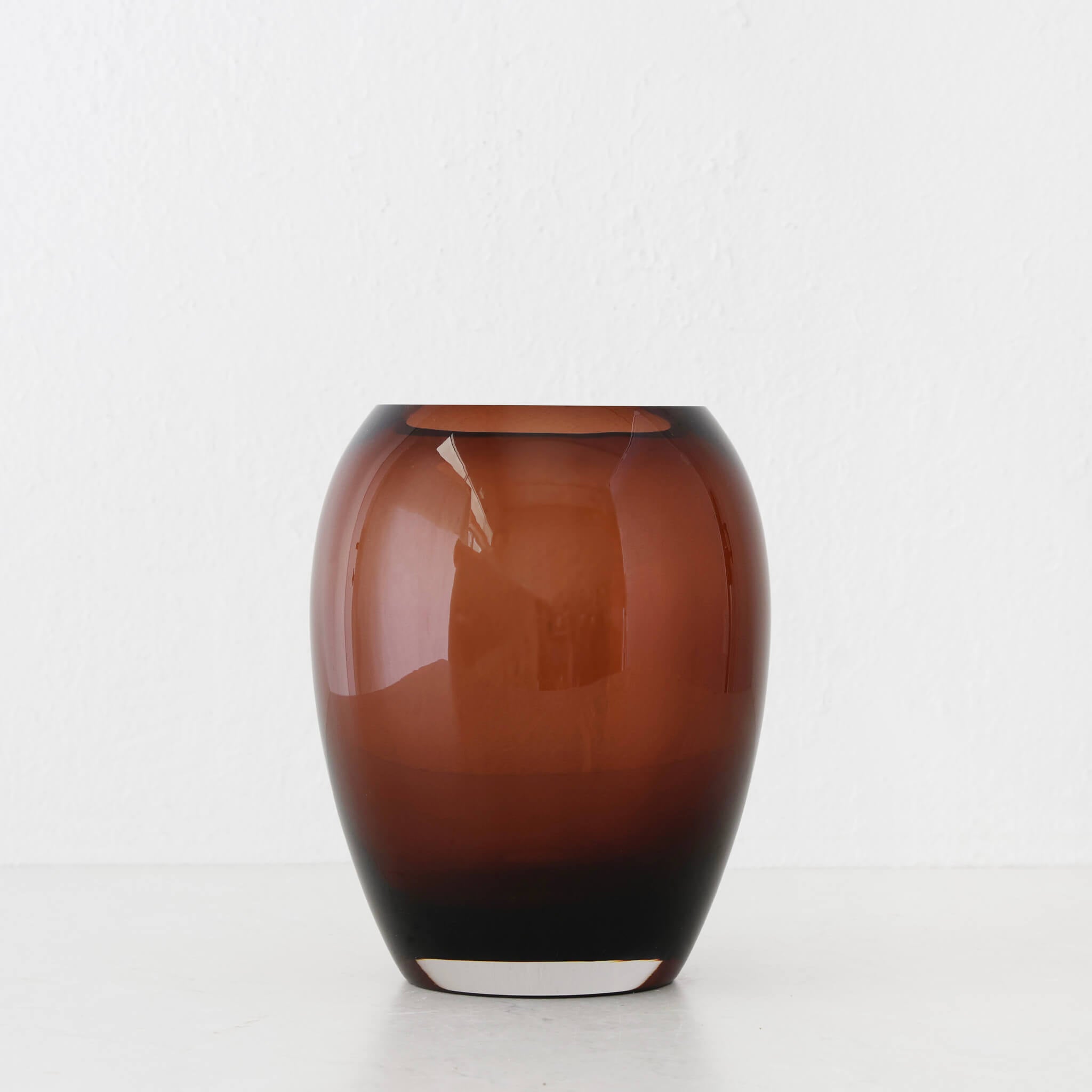 Konin Vase – Rust Clay Glass