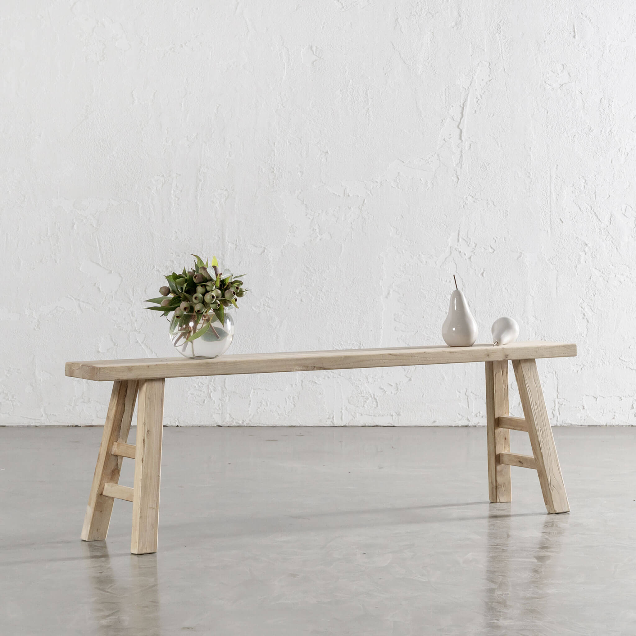 Capretta Slim Elm Bench – Bleached Bristle