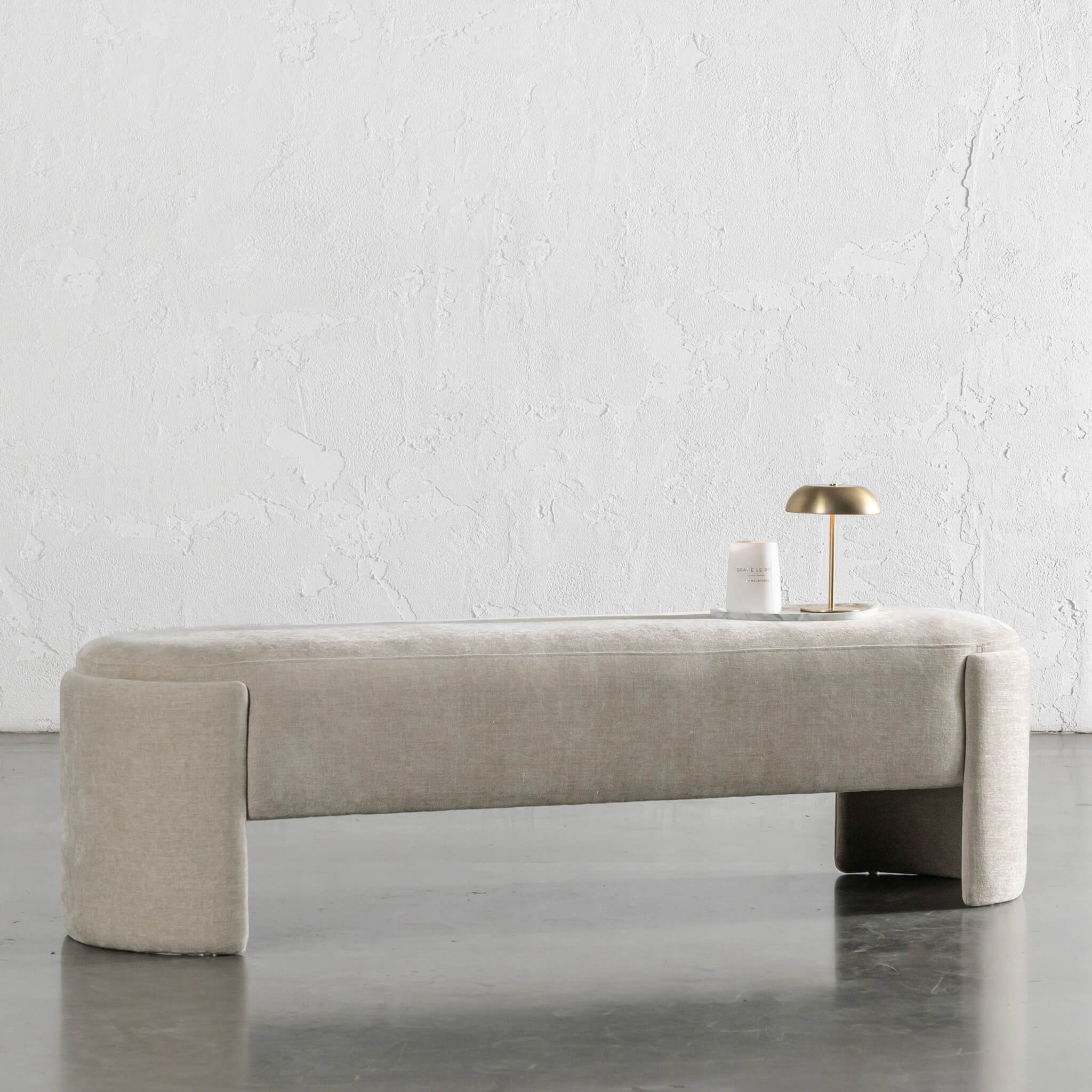 Carson Atina Benchseat – Warm Sorrento Sand