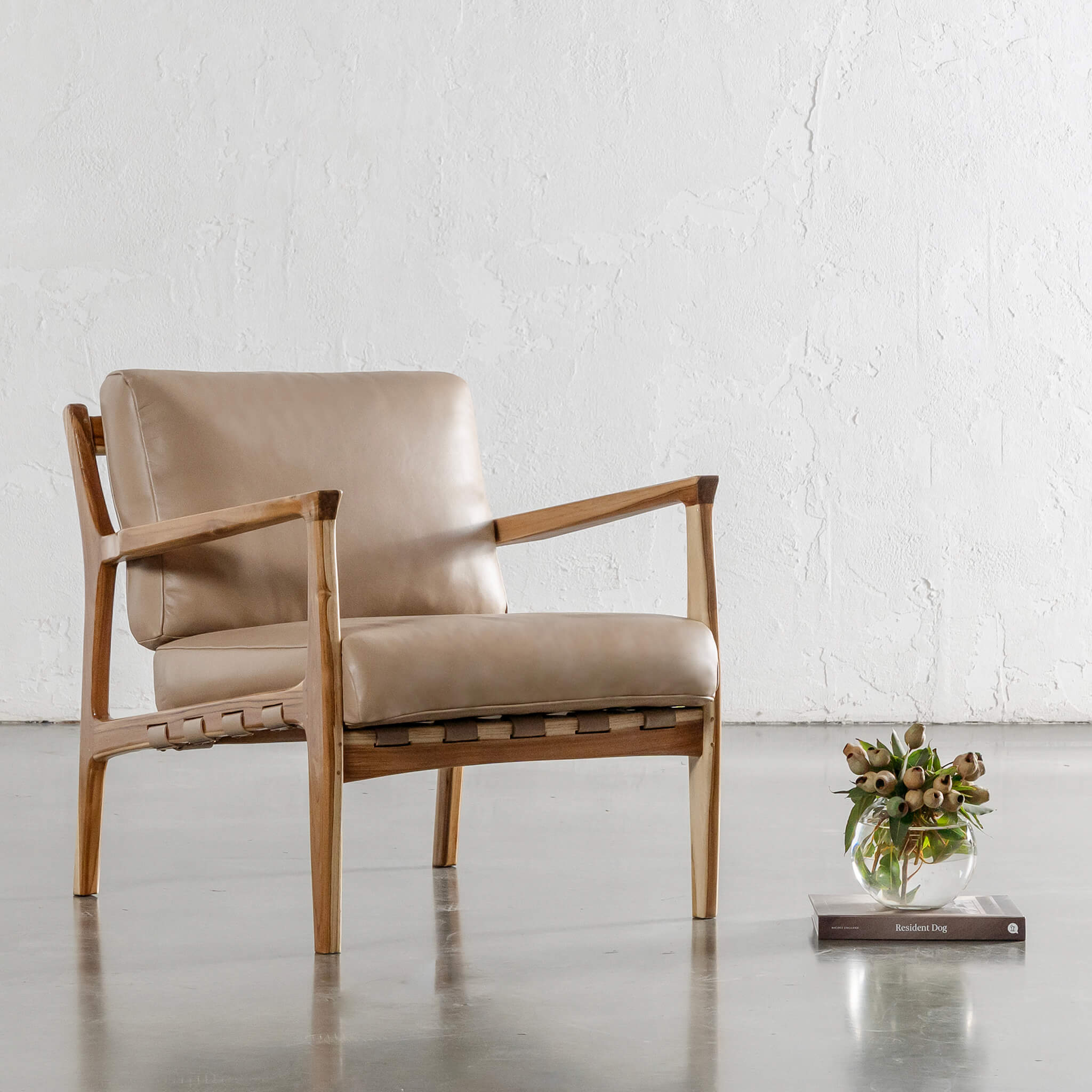 Maland Cassius Armchair – Light Taupe Leather