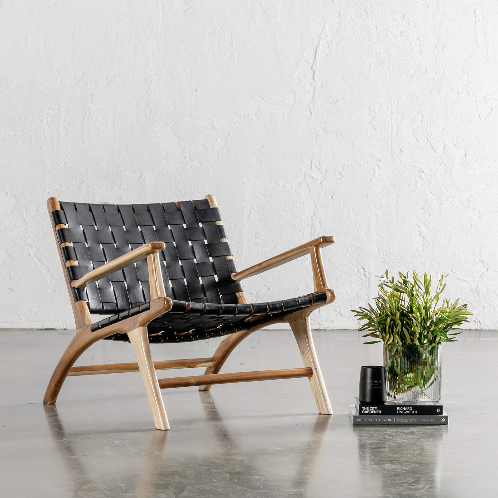 Maland Woven Leather Armchair – Black Leather Hide